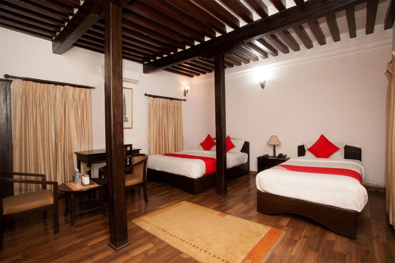 Oyo 738 Hotel Kaze Darbar Катманду Экстерьер фото