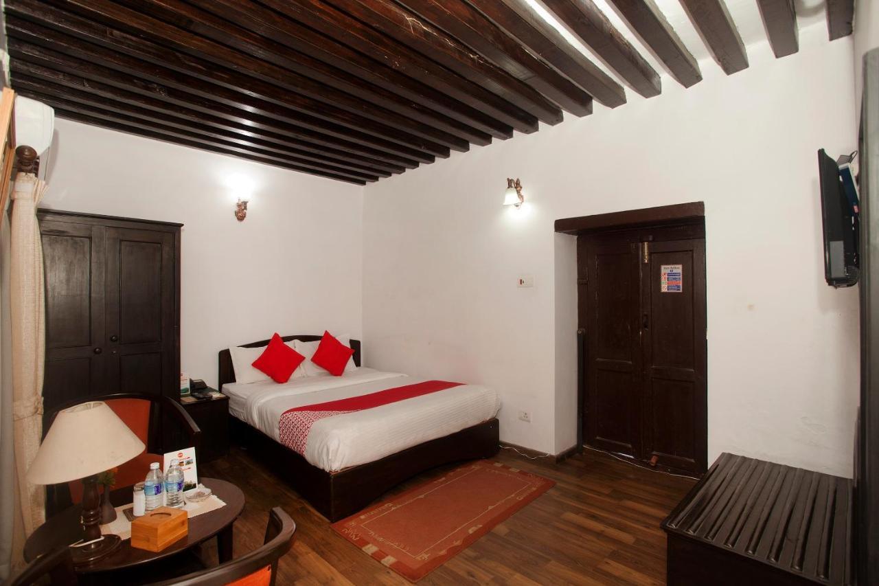 Oyo 738 Hotel Kaze Darbar Катманду Экстерьер фото