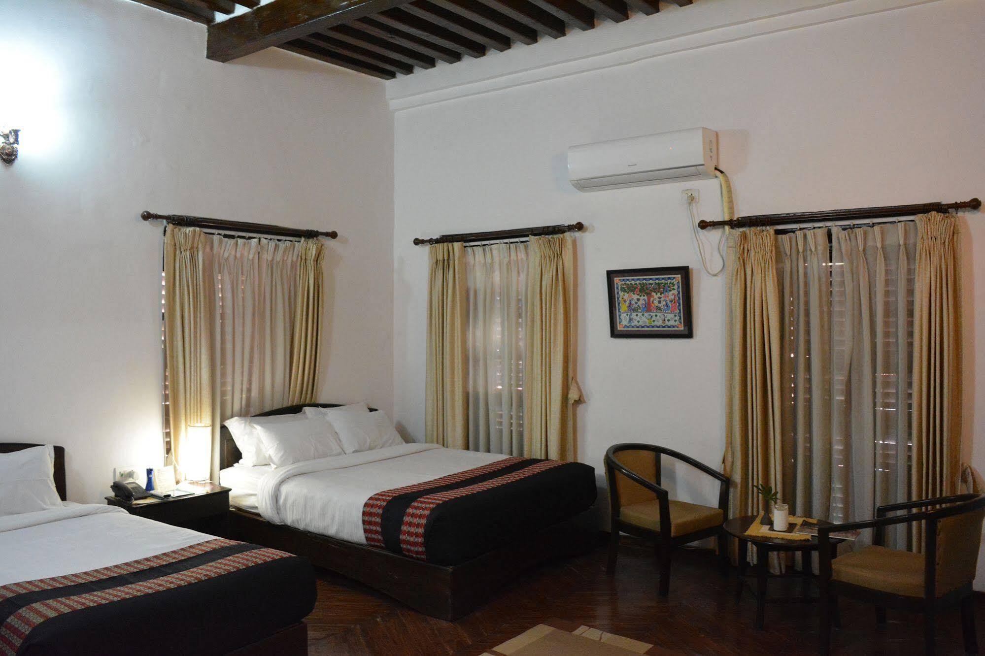 Oyo 738 Hotel Kaze Darbar Катманду Экстерьер фото